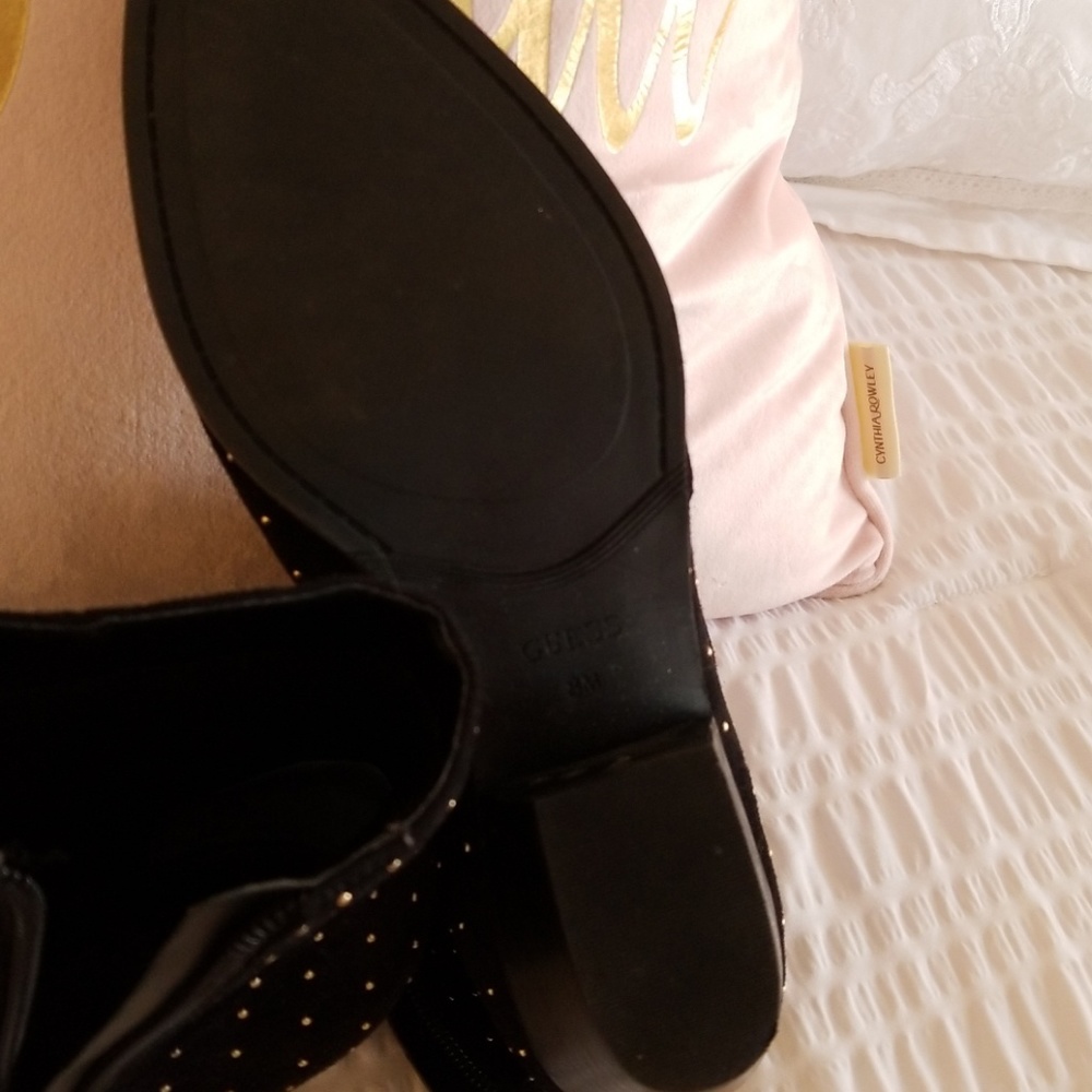 Booties - Picture 4 of 4